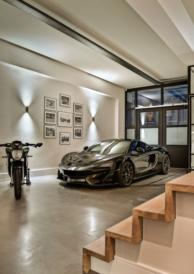 Ray Mini 2.0 Wandlampe in Ausstellungsraum