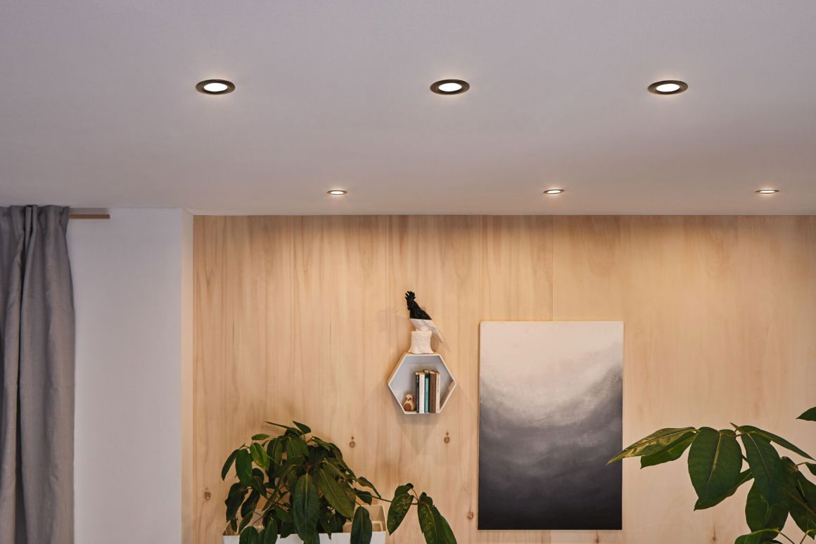 Spot LED encastrable Nova Plus Coin, lampe individuelle orientable IP65 ronde 93mm 30° Coin 6W 470lm 230V dimmable 2700K Noir mat