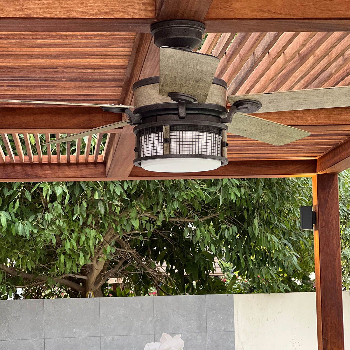 Ahrendale - 60 Zoll / 152 cm Ventilator - Ambosseisen - Elsteadlighting - KLF - AHRENDALE - 60 - AVI