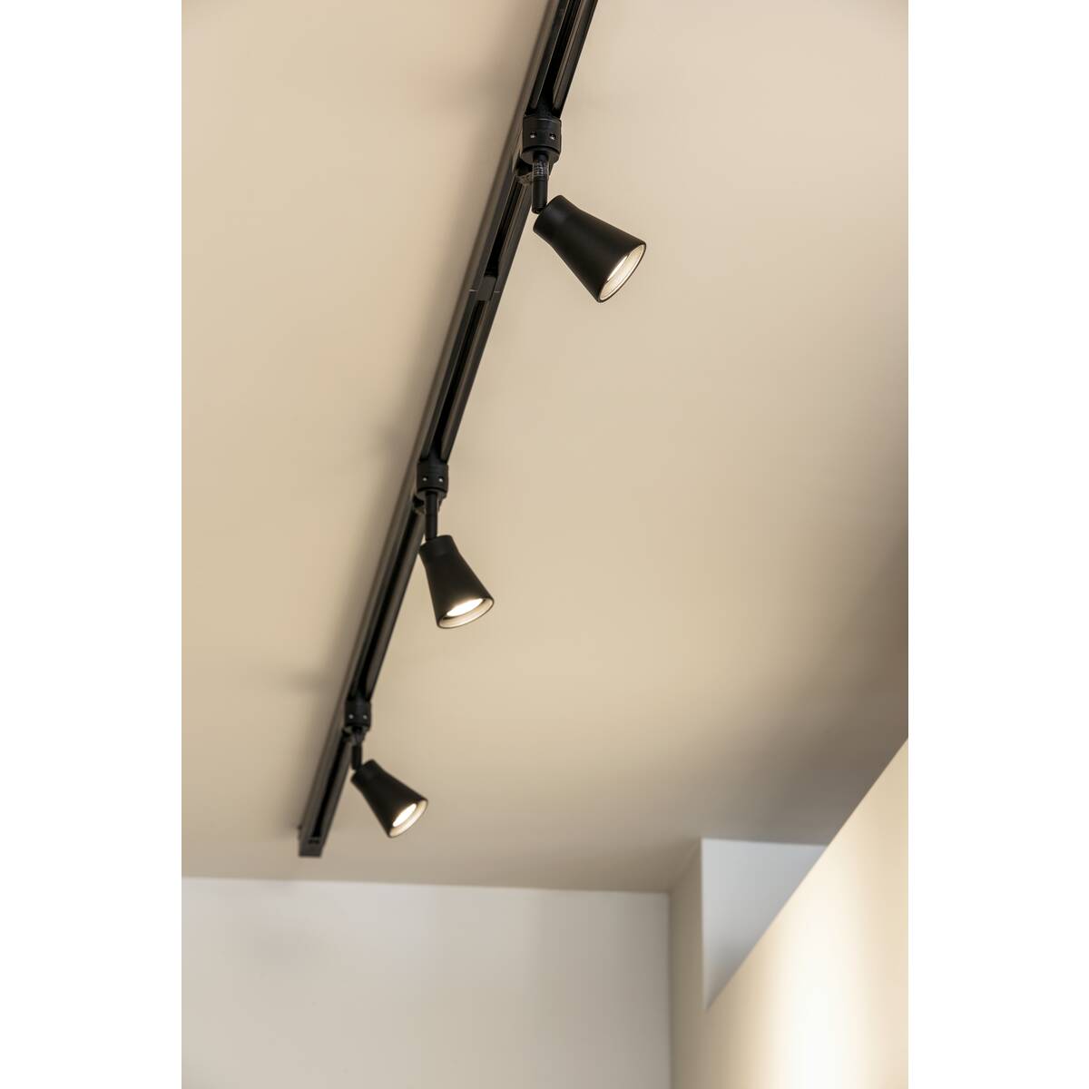 AVO TRACK - SLV - 152640