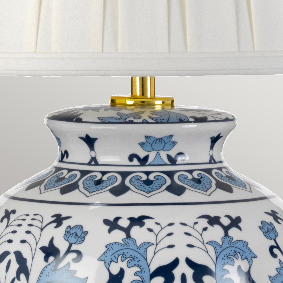 Linyi 1-flammige Tischlampe mit hohem Empire-Schirm - Blau und Weiß mit elfenbeinfarbenem Schirm