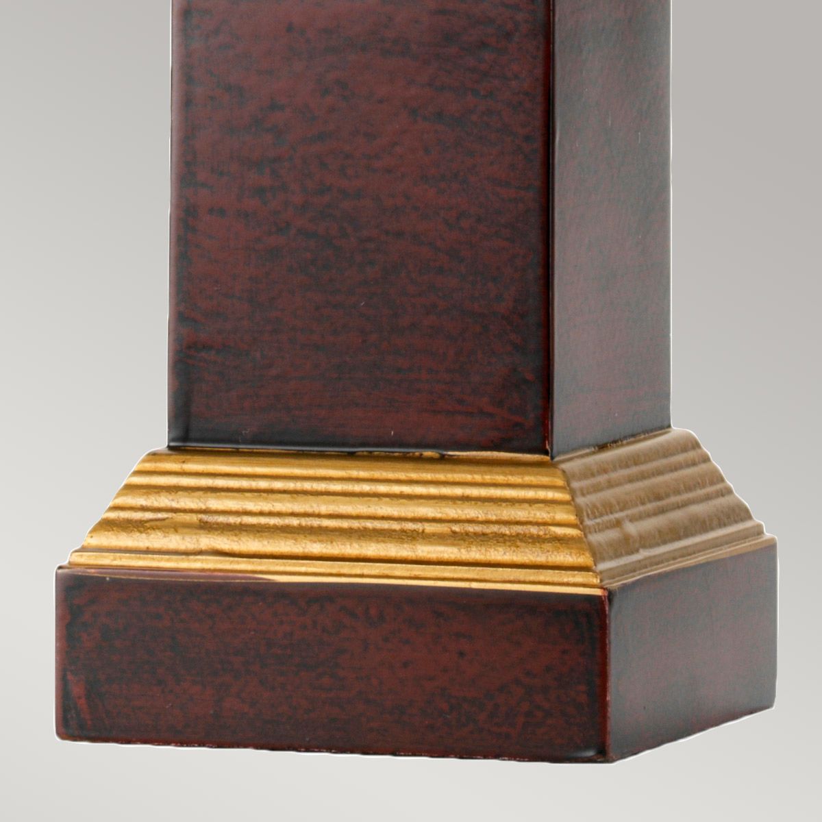 Louviers 1-flammige Tischlampe mit hohem Empire-Schirm - Ochsenblut und Gold mit Elfenbein mit schwarzem und goldenem Schirmrand
