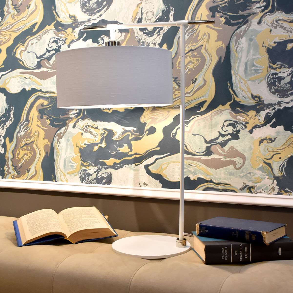 Balance 1-flammige Tischlampe - Weiß/Poliertes Nickel mit weißem Schirm - Elsteadlighting - leuchtengrosshandel24