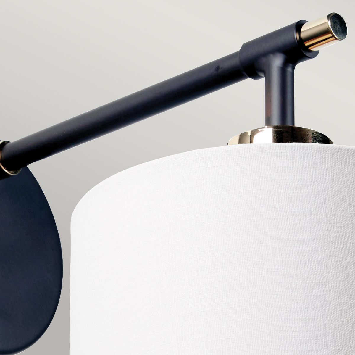 Balance 1-flammige Wandleuchte - Schwarz/poliertes Nickel mit weißem Schirm - Elsteadlighting - leuchtengrosshandel24