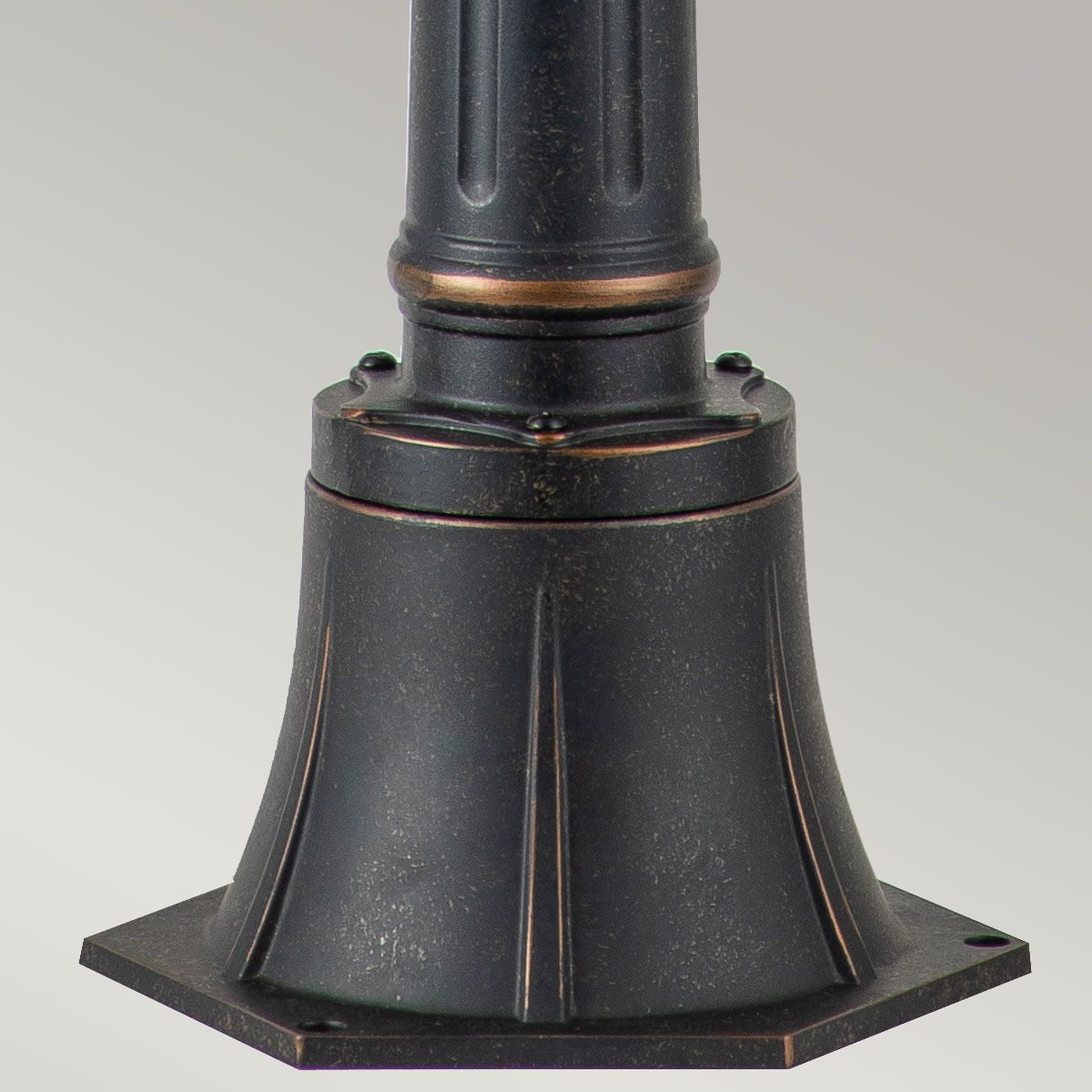 Baltimore 1 - flammige, mittelgroße Säule - verwitterte Bronze - Elsteadlighting - BT4 - M