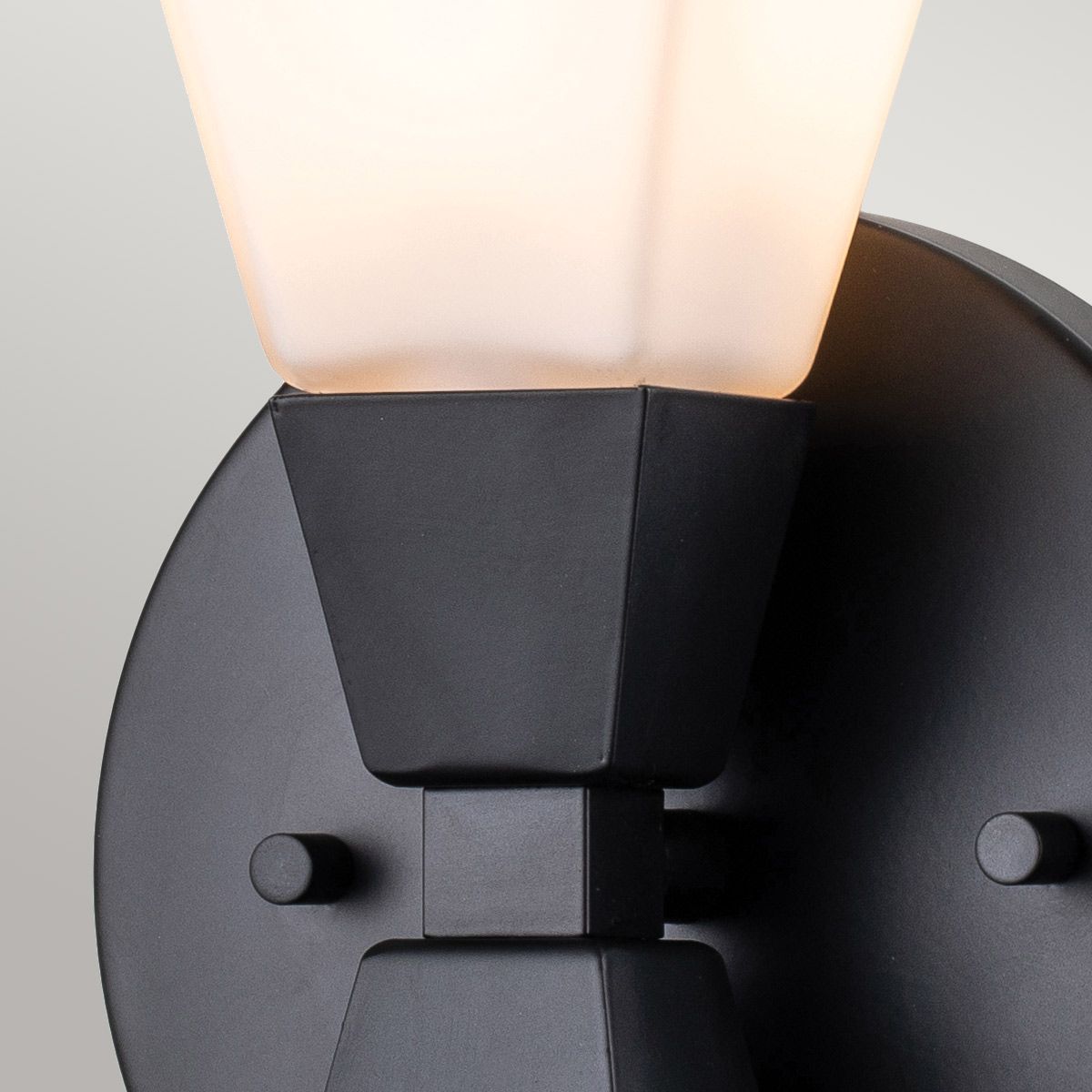 Bowtie 1lt Wandleuchte - Mattschwarz - Elsteadlighting - leuchtengrosshandel24