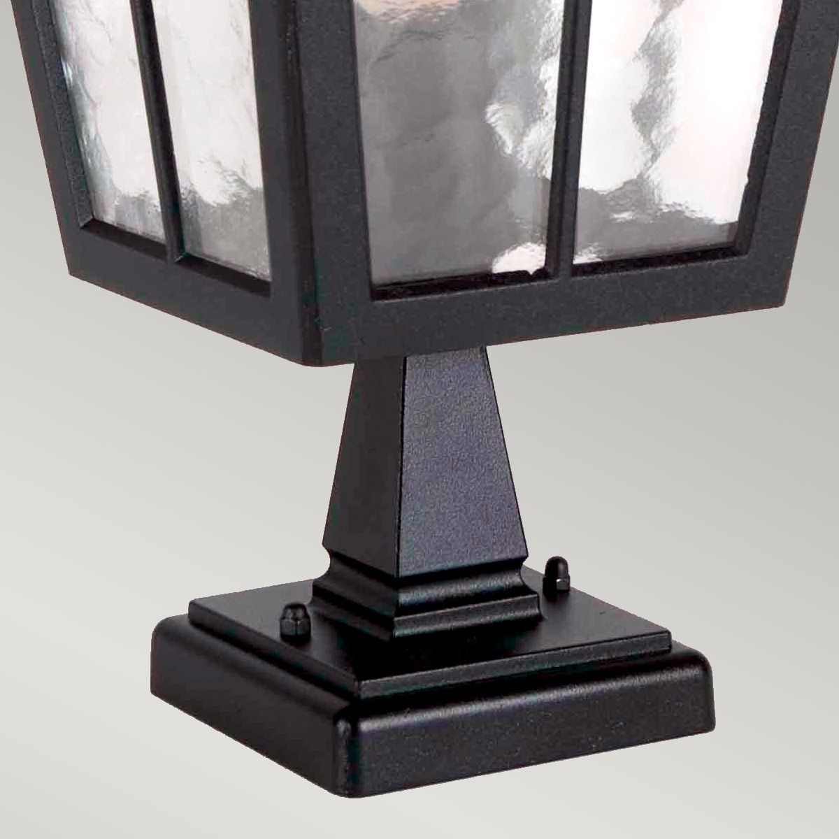 Canterbury 1 - flammige Sockellaterne - Schwarz - Elsteadlighting - BL50M - BLACK