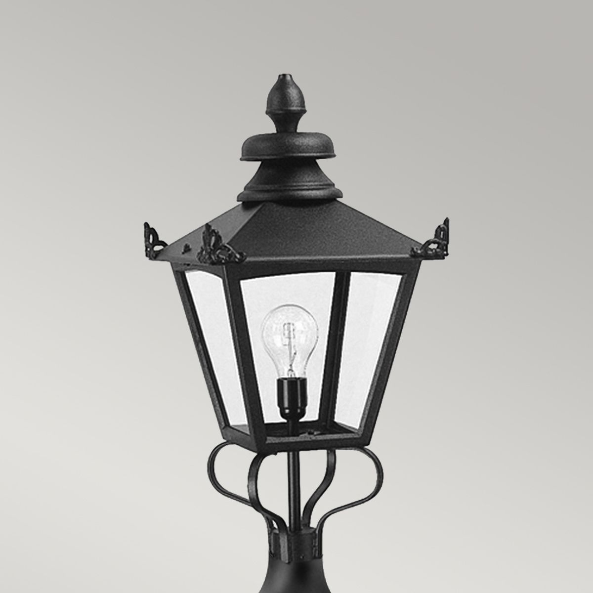 Grampian 1 - flammige Sockellaterne - Schwarz - Elsteadlighting - GN1 - BLACK