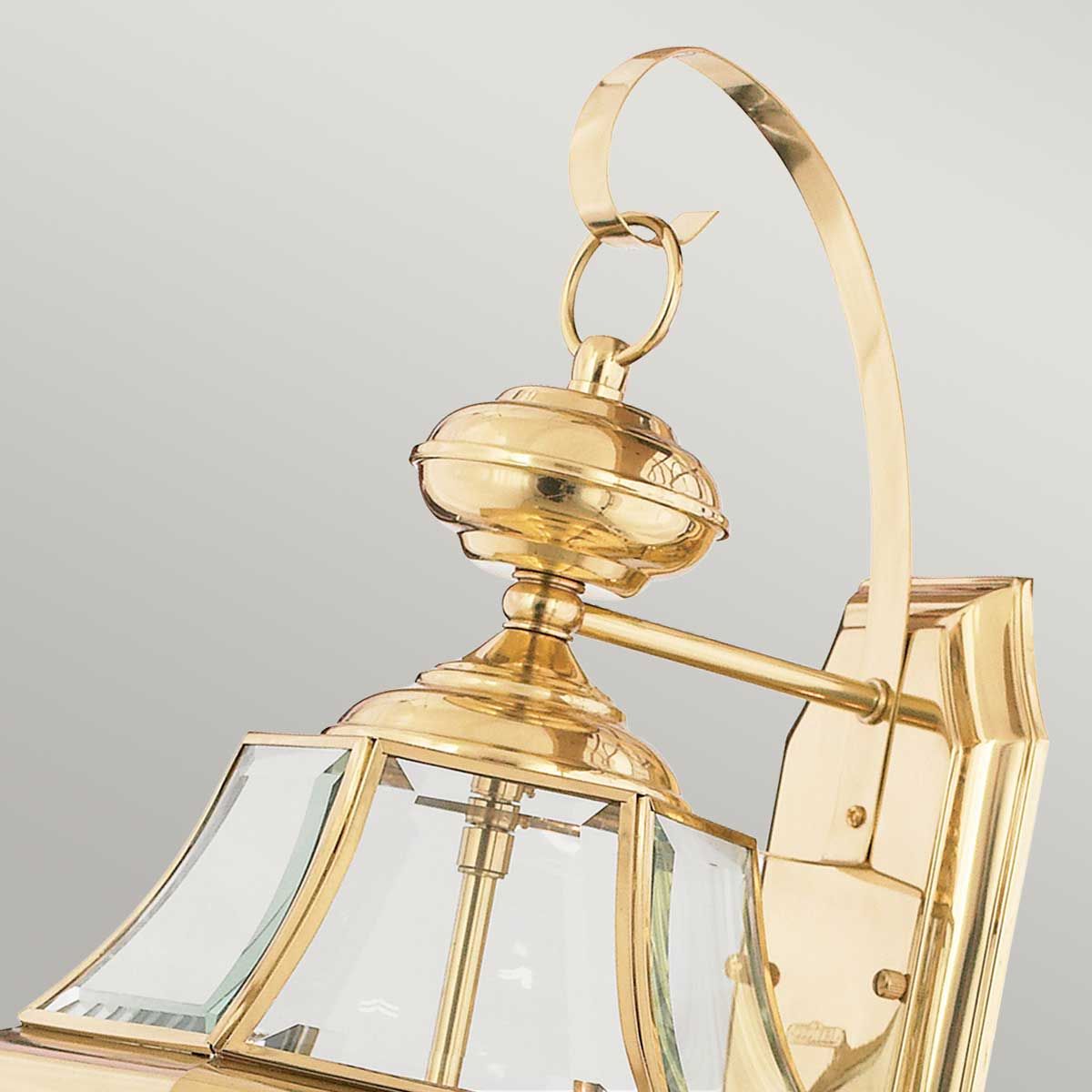 Große Wandlaterne Newbury mit 2 Lichtern, lackiertes poliertes Messing - Elsteadlighting - QZ - NEWBURY2 - L - PB