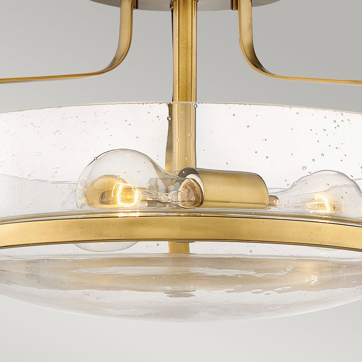 Harper 3-flammige kleine Deckenleuchte mit Halbeinbau - Heritage Messing, Stahl, klares Saatglas - Elsteadlighting - leuchtengrosshandel24