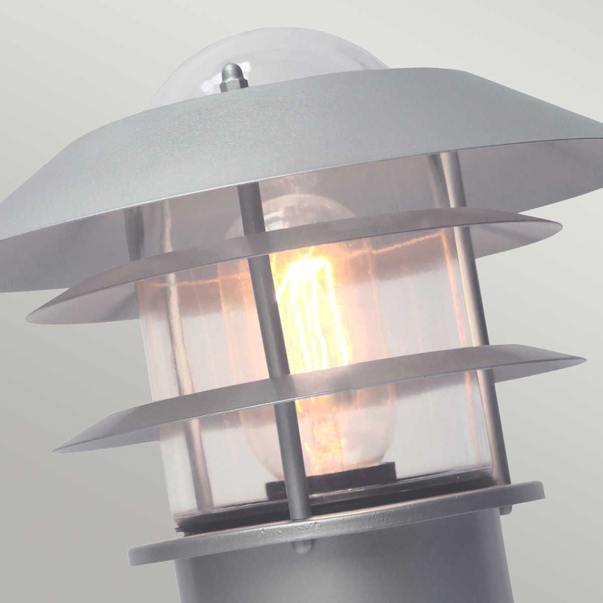 Helsingor 1 - flammige Sockellaterne - Silber - Elsteadlighting - HELSINGOR - PED