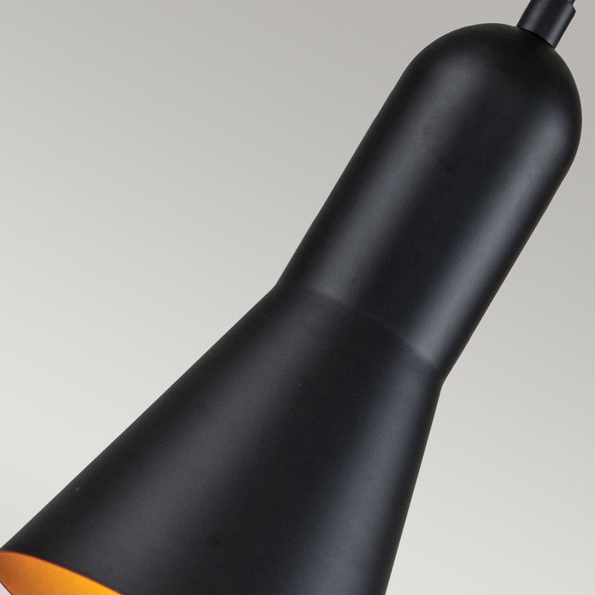 Kleine Pendelleuchte Etoile 1lt - Mattschwarz und Blattgold - Elsteadlighting - leuchtengrosshandel24
