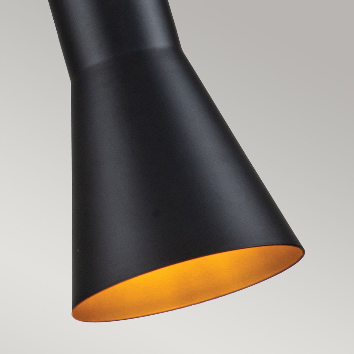 Kleine Pendelleuchte Etoile 1lt - Mattschwarz und Blattgold - Elsteadlighting - leuchtengrosshandel24