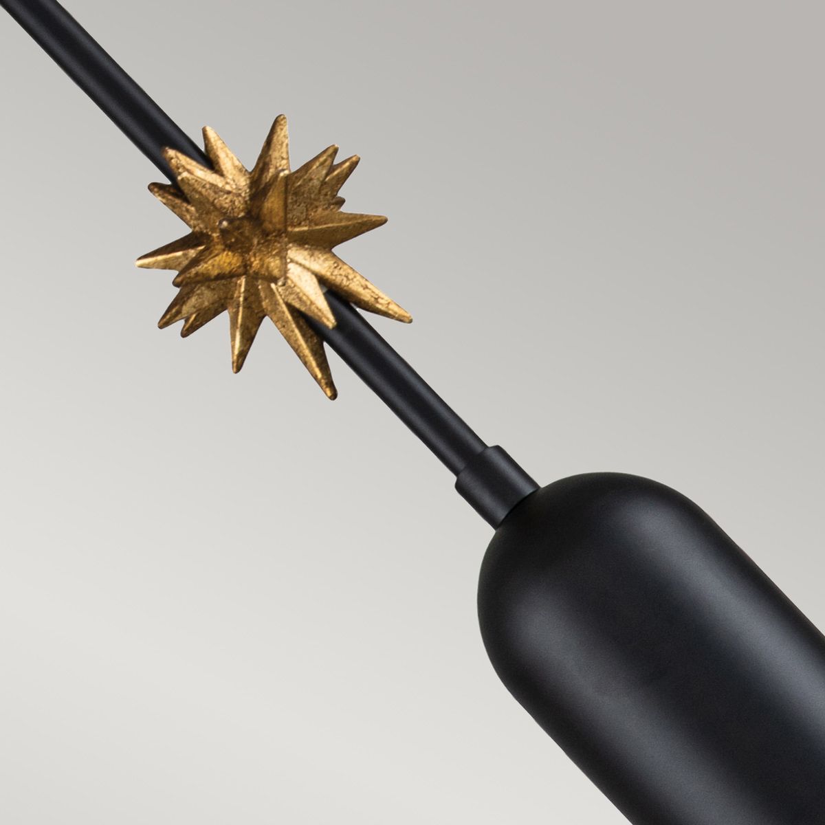Kleine Pendelleuchte Etoile 1lt - Mattschwarz und Blattgold - Elsteadlighting - leuchtengrosshandel24