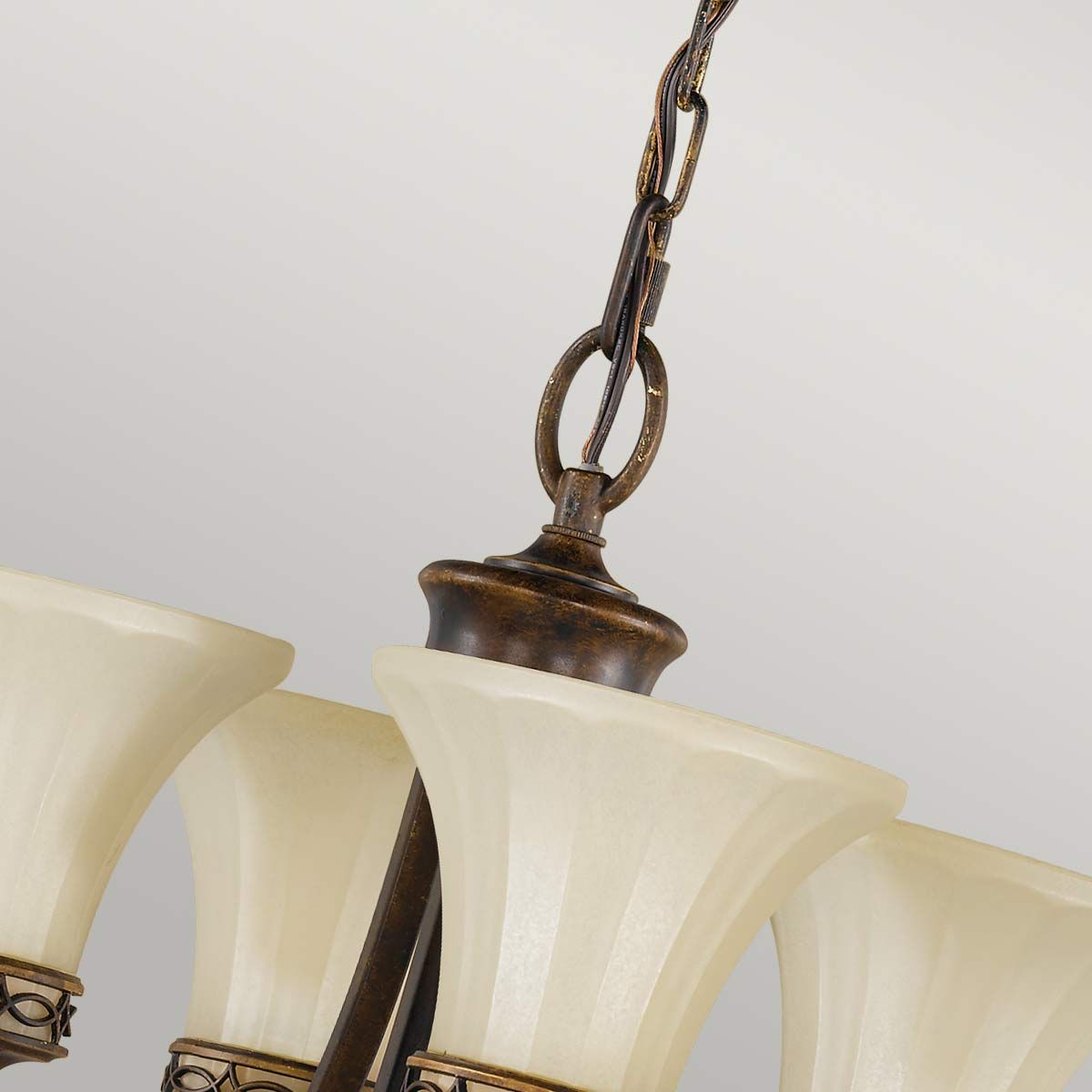 Kronleuchter mit 4 Lichtern für das Wohnzimmer – Walnuss - Elsteadlighting - leuchtengrosshandel24