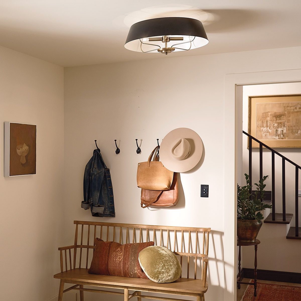 Luella 4lt Pendelleuchte mit zwei Halterungen - Schwarz und Messing - Elsteadlighting - leuchtengrosshandel24