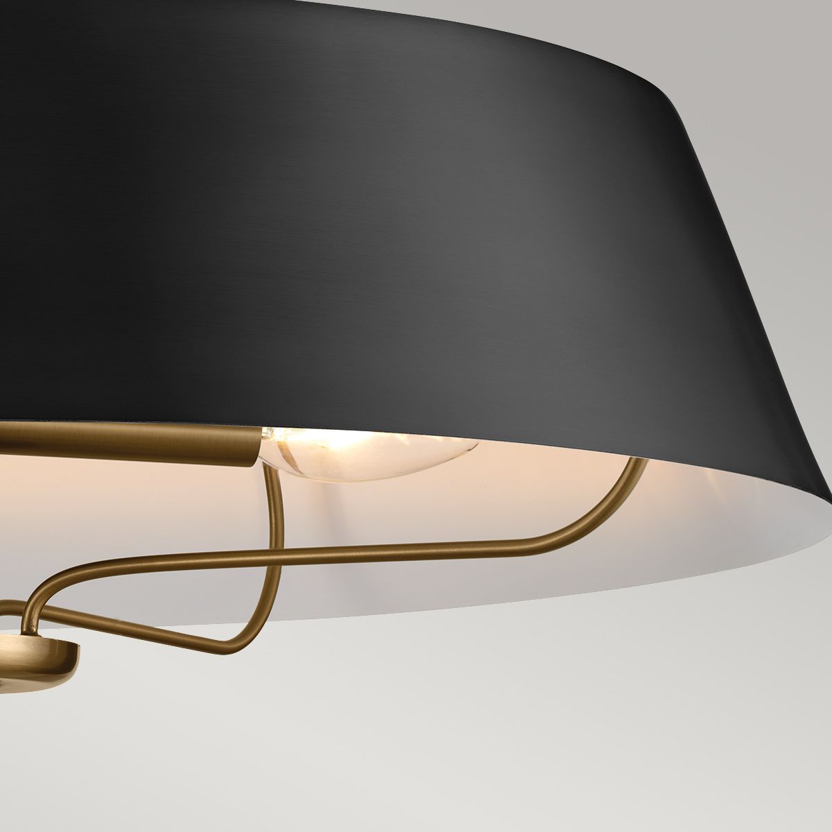 Luella 4lt Pendelleuchte mit zwei Halterungen - Schwarz und Messing - Elsteadlighting - leuchtengrosshandel24