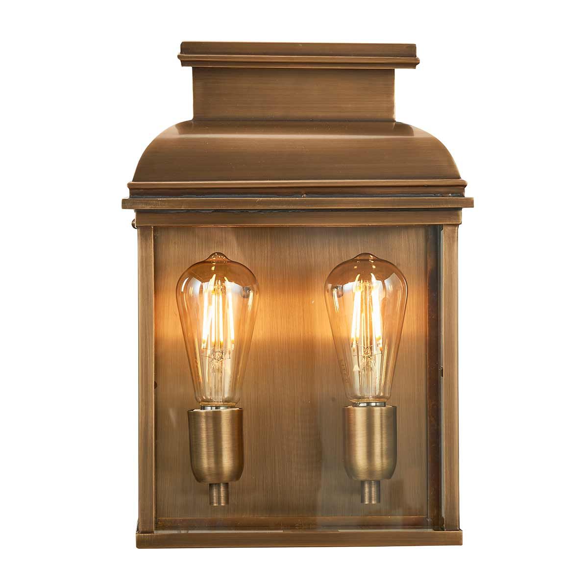 Old Bailey Große Wandlaterne mit 2 Lichtern, gealtertes Messing - Elsteadlighting - OLD - BAILEY - L - BR