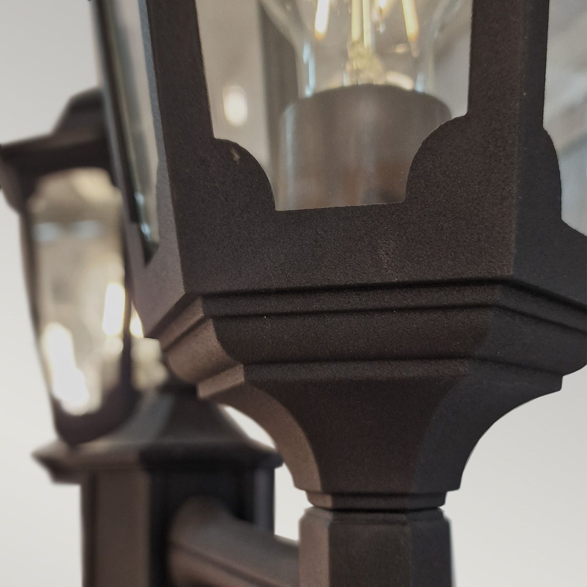 Parish 2 - flammige Doppellaterne - Schwarz - Elsteadlighting - PR8 - BLACK