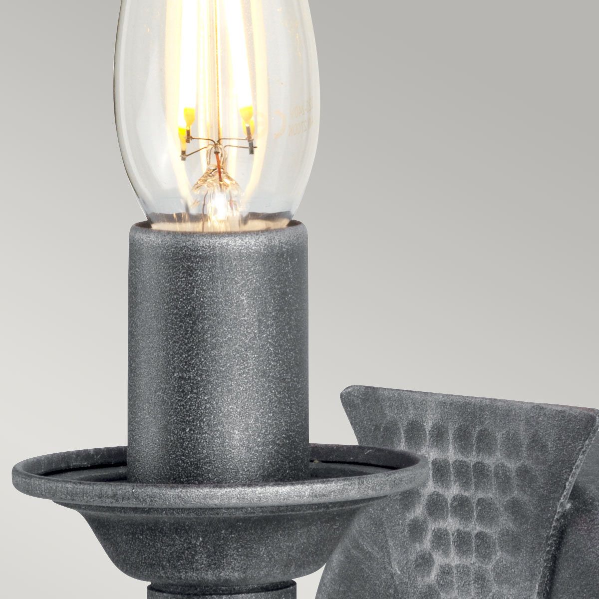Saxon 1 - flammige Wandleuchte - Schwarz/Silber Patina - Elsteadlighting - SAX1 - BLK - SIL