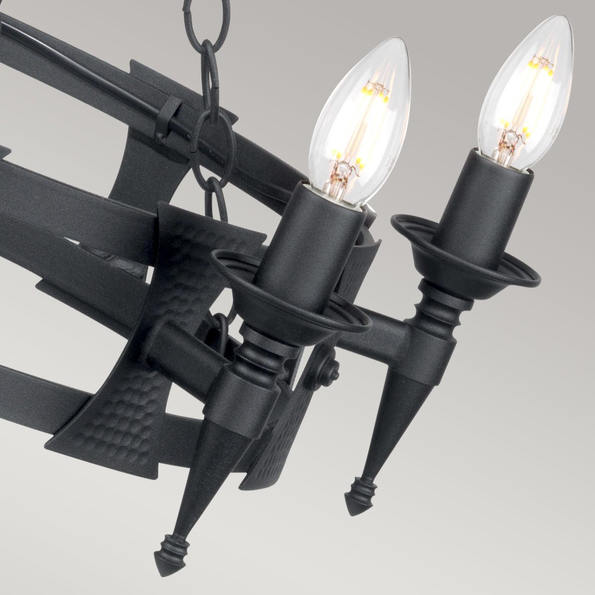Saxon Kronleuchter mit 5 Lichtern, Schwarz - Elsteadlighting - SAX5 - BLK