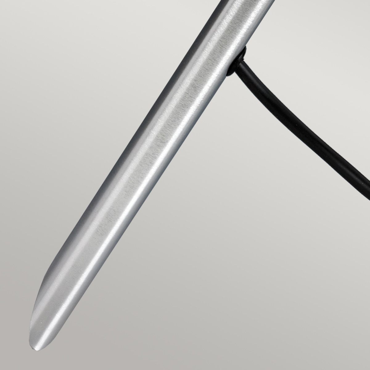 Spennymoor 1 x 12 - V - Scheinwerfer und Mast mit 1 m Kabel – eloxiertes Aluminium - Elsteadlighting - GZCC - SPENNYMOOR - 1P