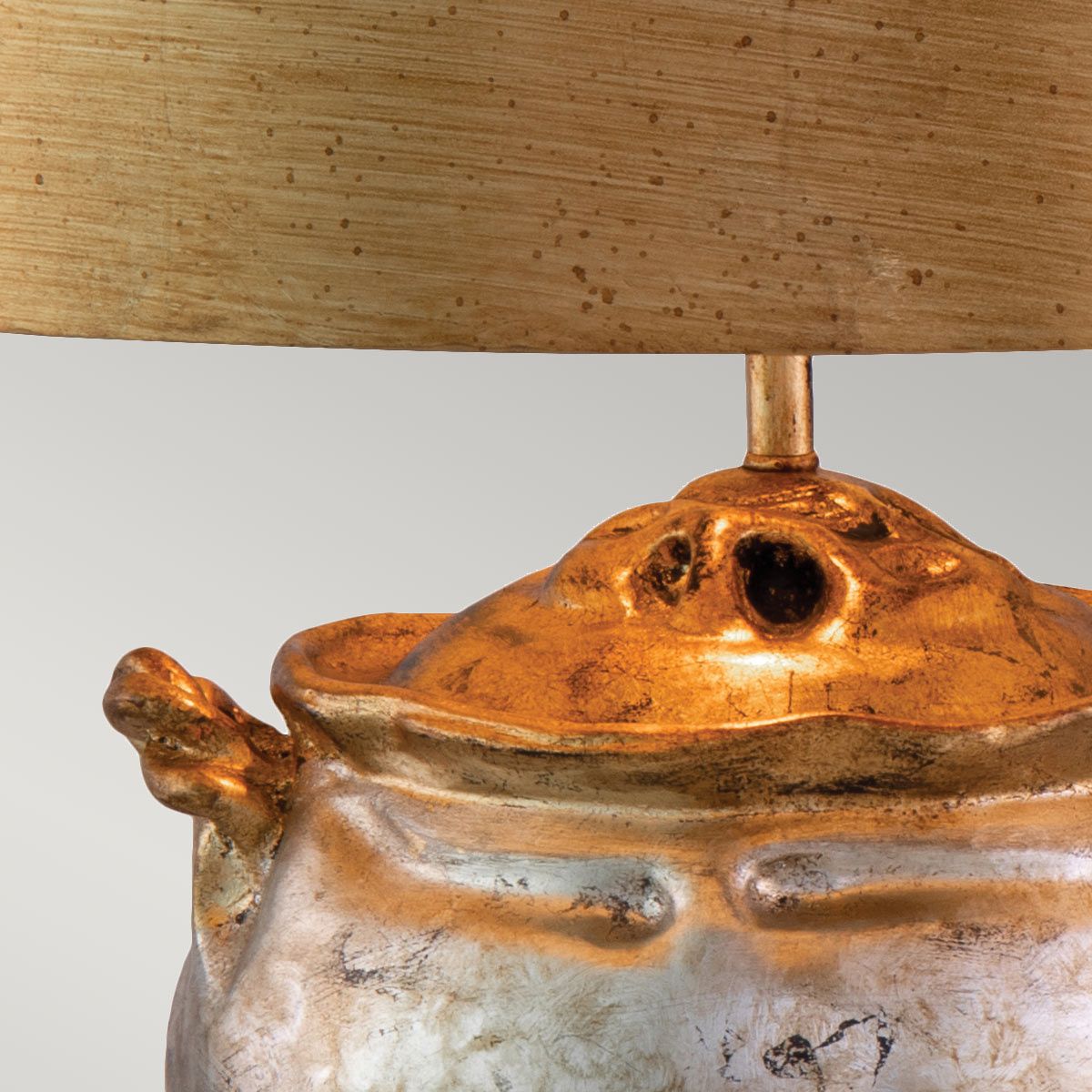 Tischlampe Jackson, 1 l, Antiksilber mit Akzenten aus Blattgold, Schirm aus Antikgold - Elsteadlighting - leuchtengrosshandel24