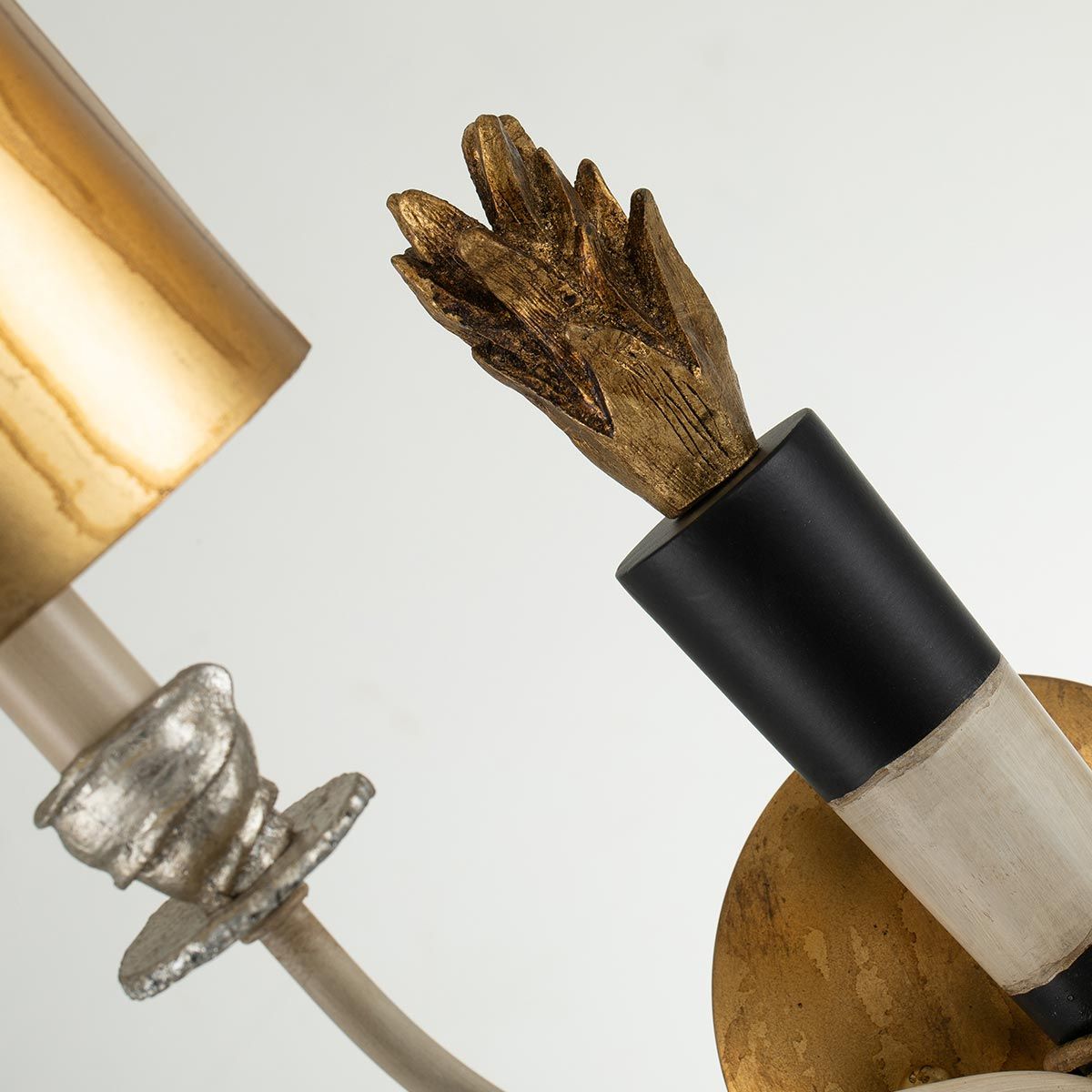 Wandleuchte Flambeau mit 2 Lichtern, Gold und Schwarz mit Pergamentschirmen - Elsteadlighting - leuchtengrosshandel24