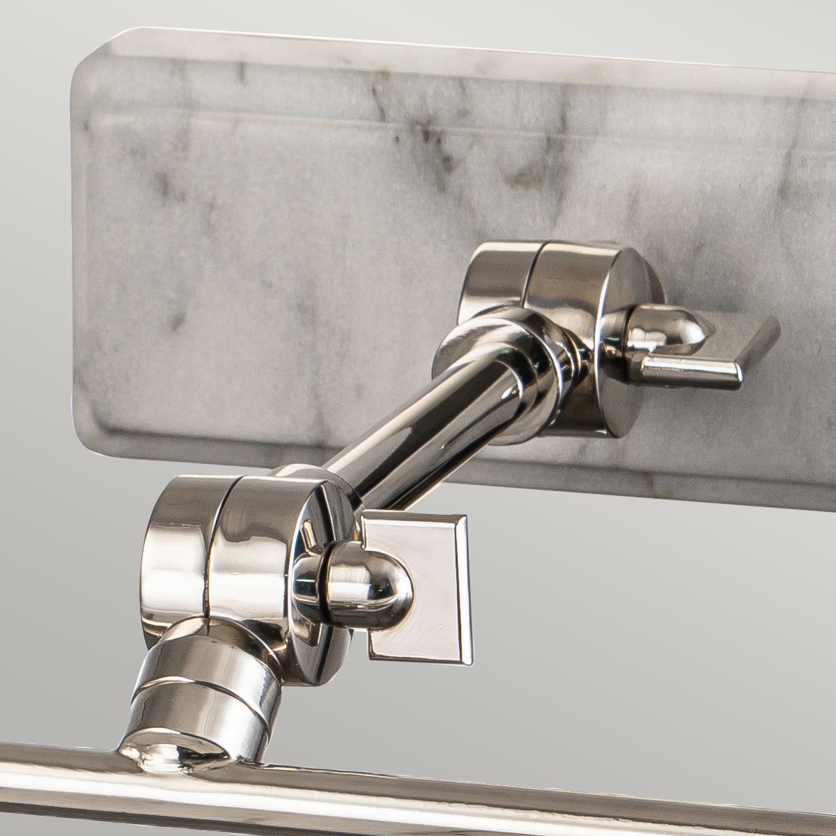 Winchfield 2lt mittelgroße Bilderleuchte – poliertes Nickel und weißer Marmoreffekt - Elsteadlighting - WINCHFIELD - PLM - PN - WM