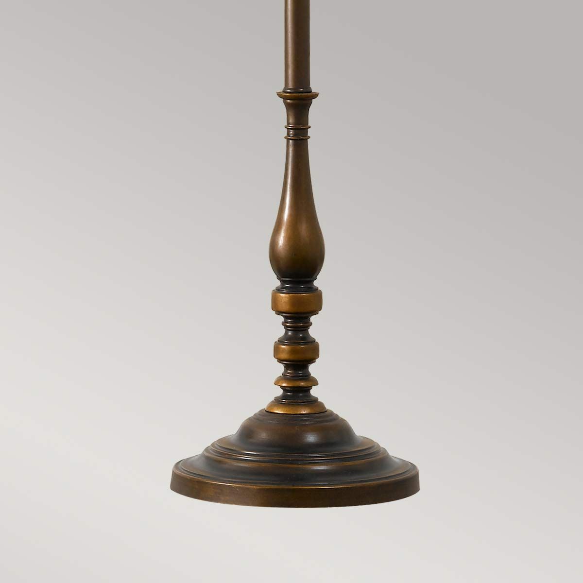 Lincolndale 1-flammige Stehlampe - Astralbronze mit natürlichem Schirm