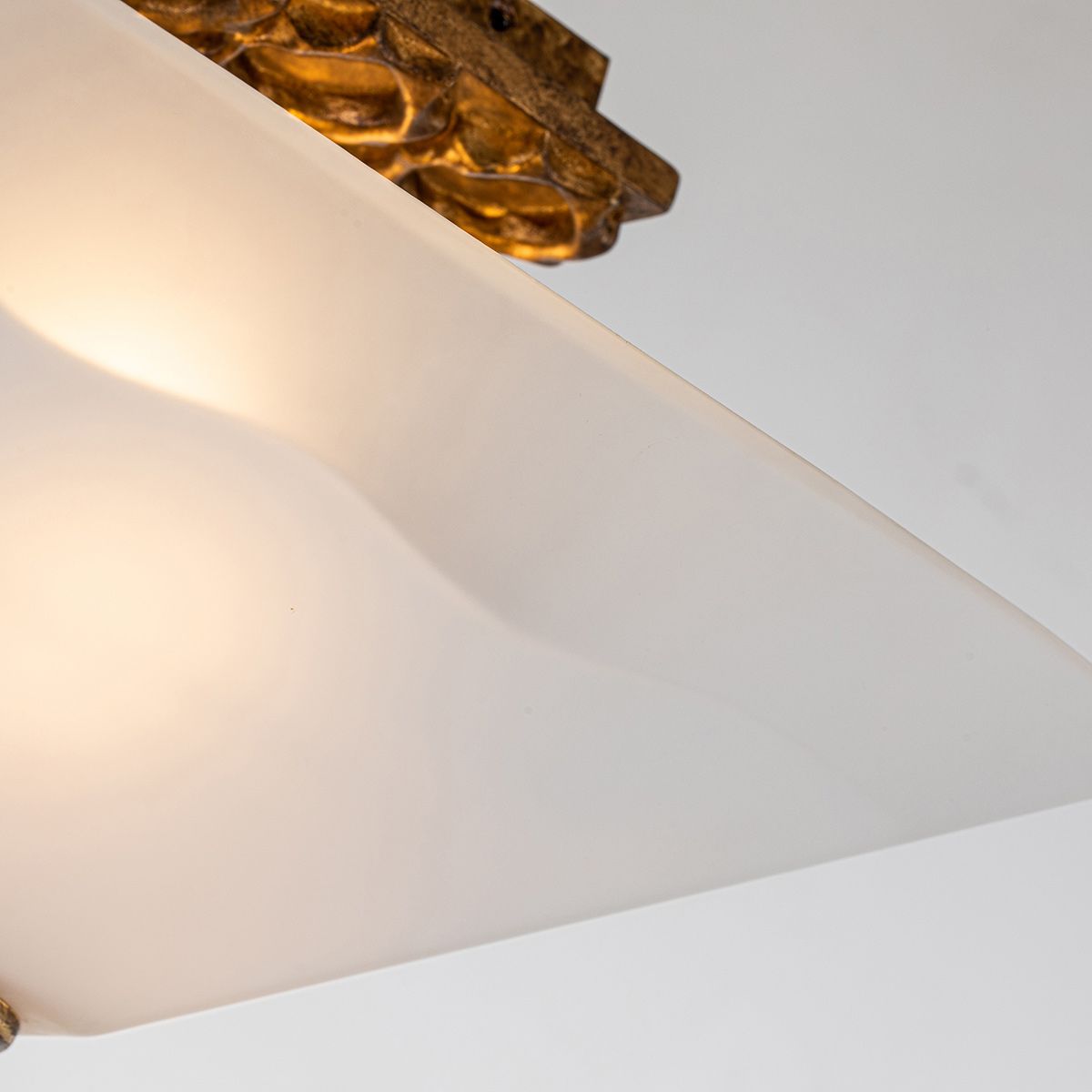 Stern 2 lt Flush - Abgenutztes Gold - Elsteadlighting - leuchtengrosshandel24
