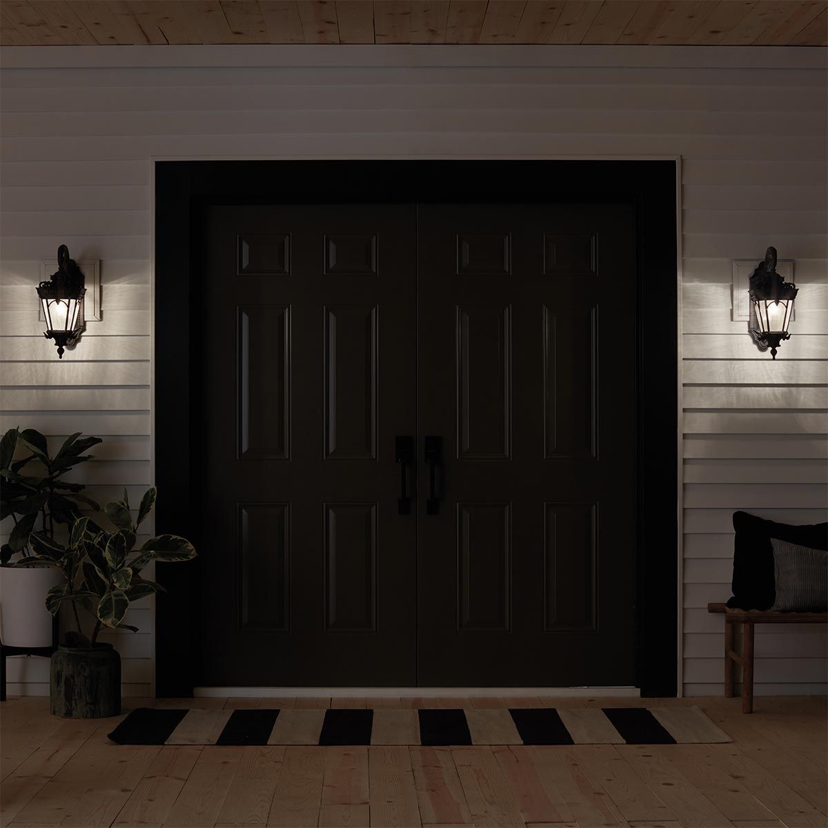 Große Wandlaterne Tournai mit 2 Lichtern – Londonderry - Elsteadlighting - KL - TOURNAI2 - L