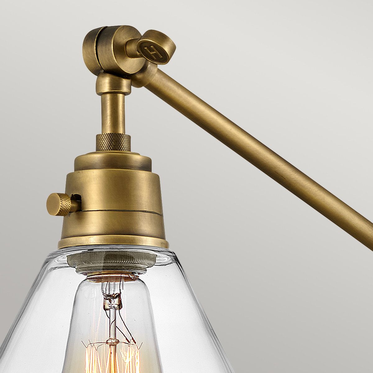Hinkley Arti 1 lt Wandlampe - Erbstückmessing, klarer Glasschirm - Elsteadlighting - leuchtengrosshandel24