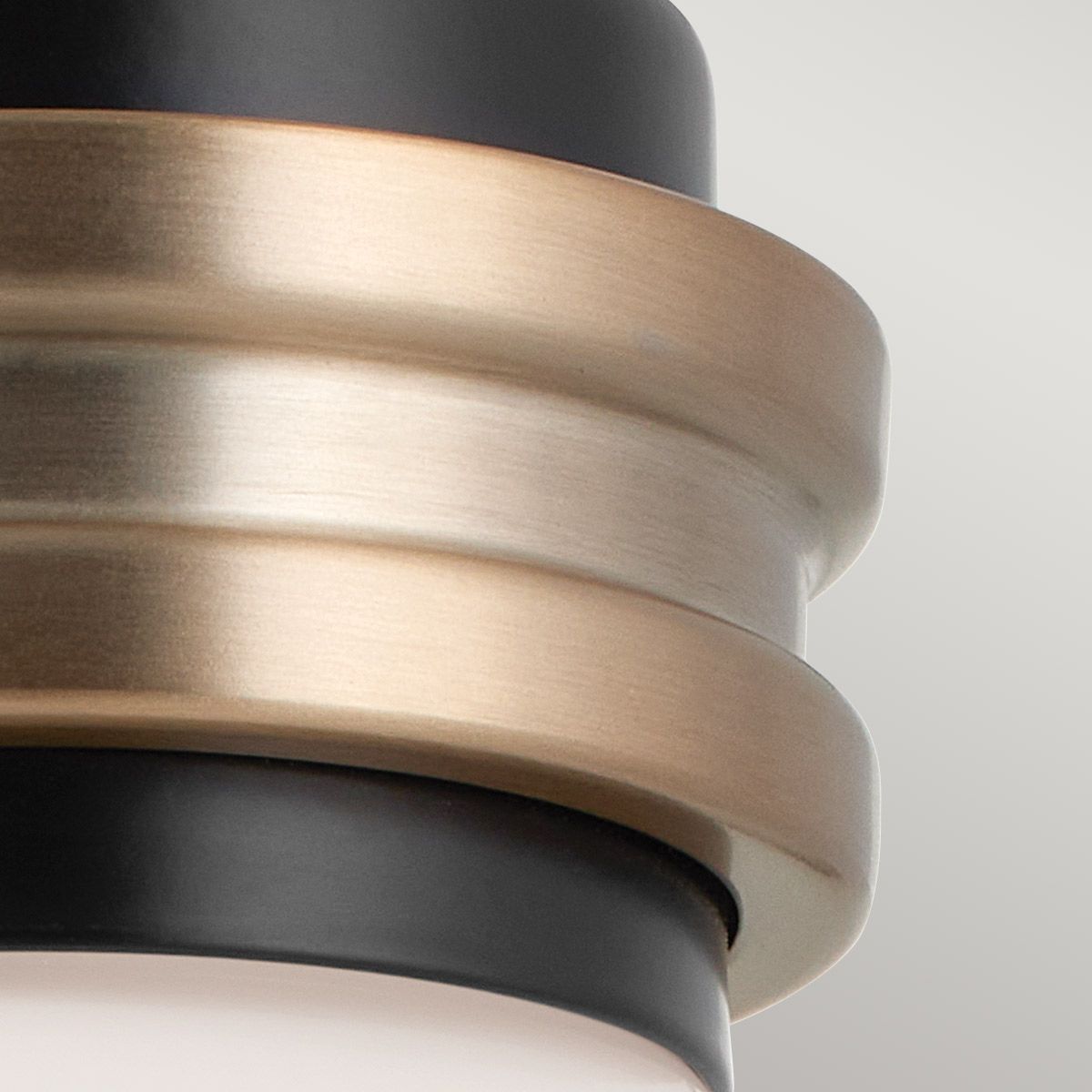 Kichler Farum Wandleuchte, 1 l, Schwarz mit Champagnerbronze - Elsteadlighting - leuchtengrosshandel24
