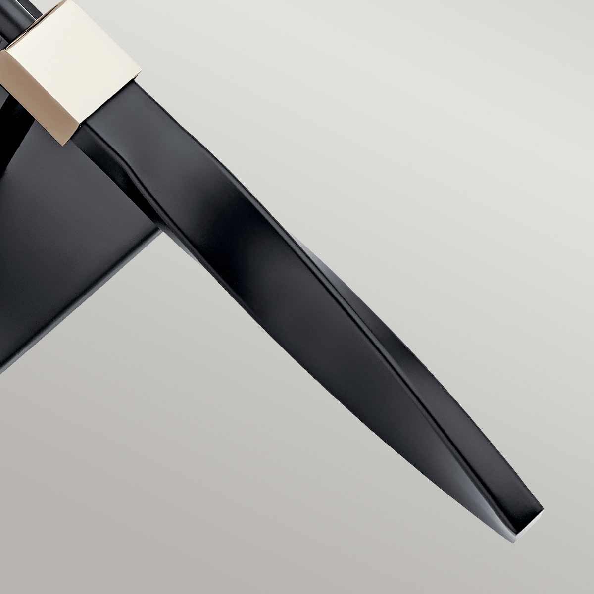 Marette 1-flammige Wandleuchte - Schwarz und Nickel
