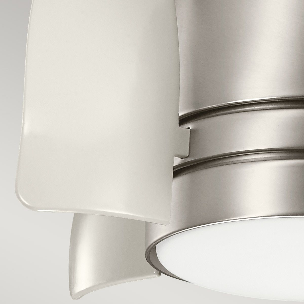 Terna - 15 Zoll / 38 cm Ventilator - Gebürstetes Nickel