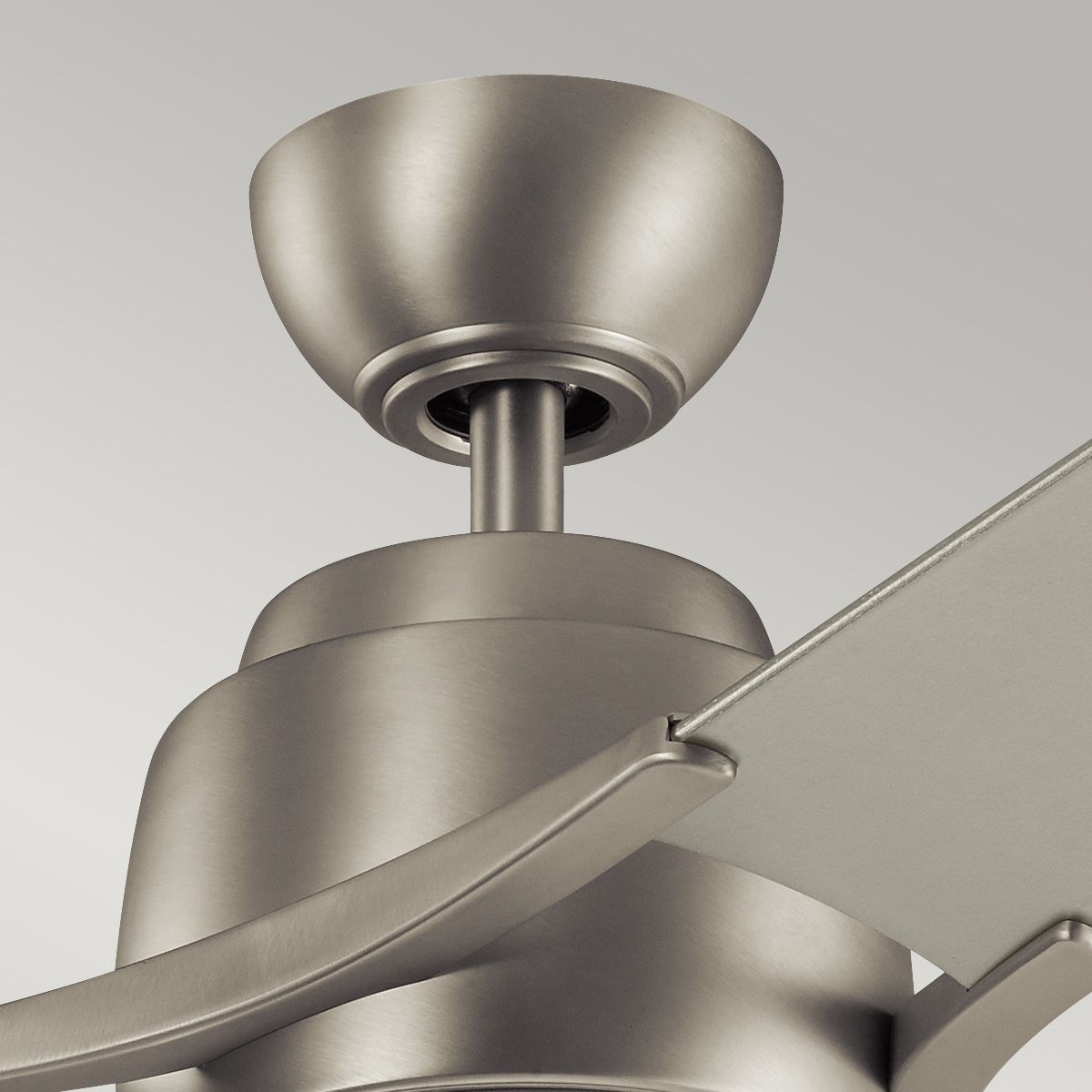 Zeus - 60 Zoll / 152 cm Ventilator - Gebürstetes Nickel