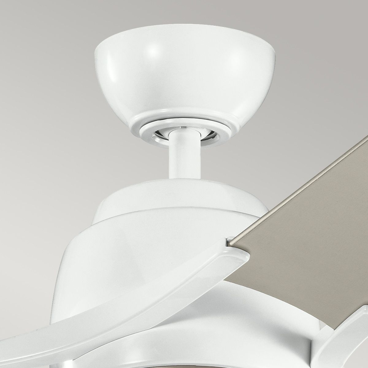 Zeus - 60 Zoll / 152 cm Ventilator - Weiß