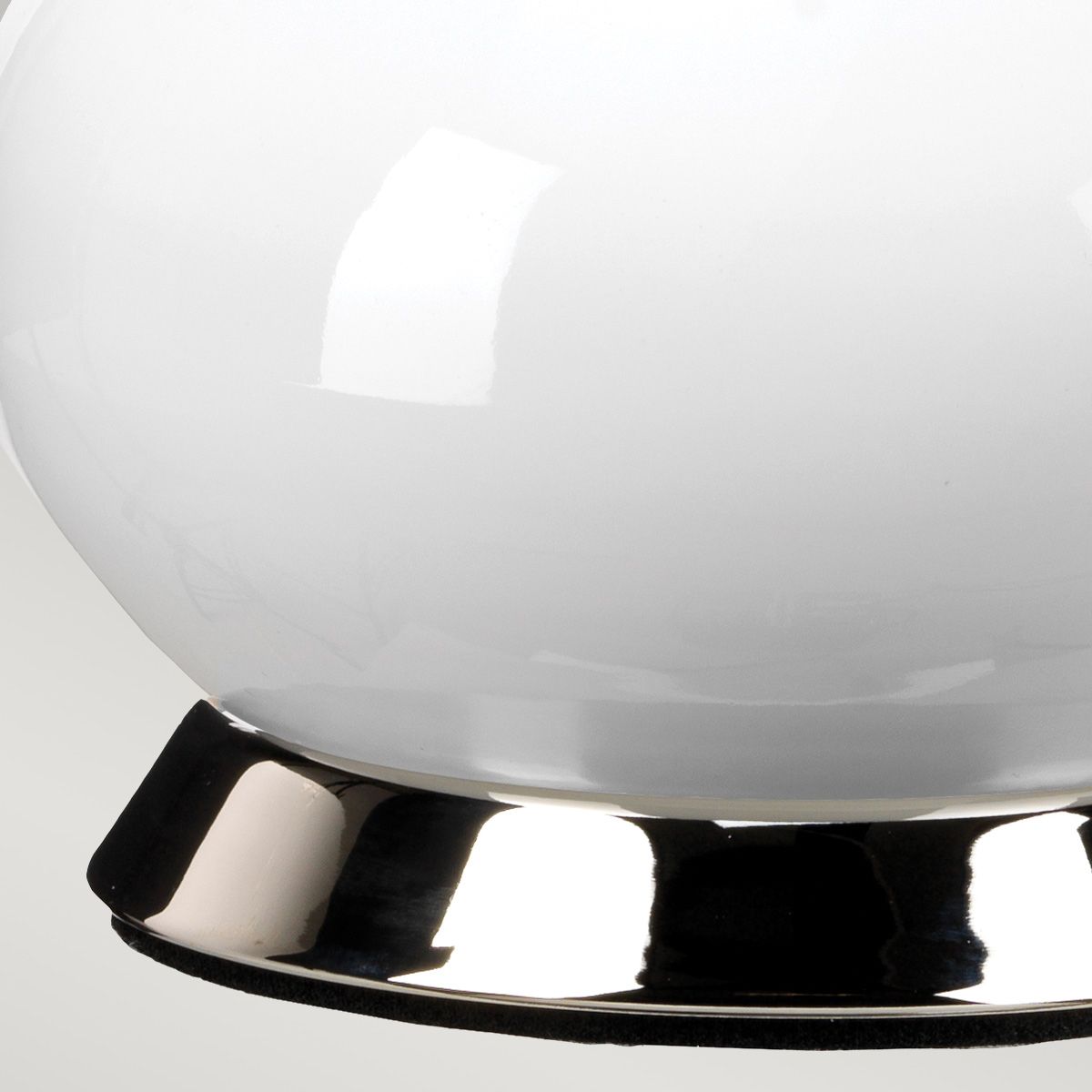 Milo 1-flammige Tischlampe - Poliertes Nickel, Weiß, Gelb
