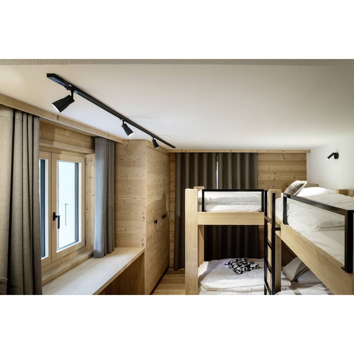 PURI 2.0 Dome 1~ Spot, GU10, 1x max. 6 W - SLV - 1008250