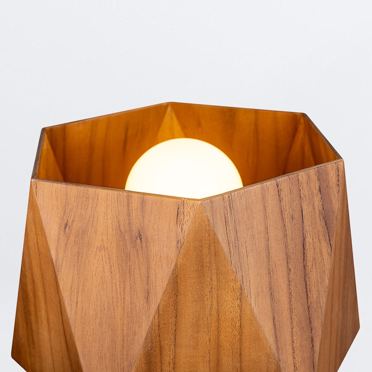 Angular Tischleuchte