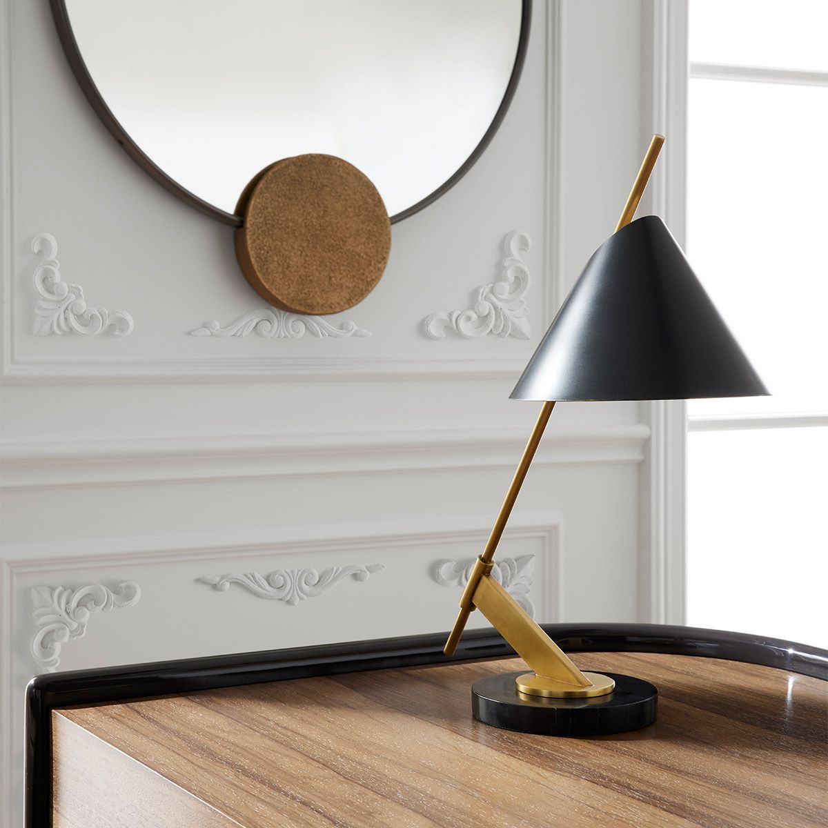 Arteriors Jenkins Tischleuchte 1-flammig in Bronze und Antikmessing