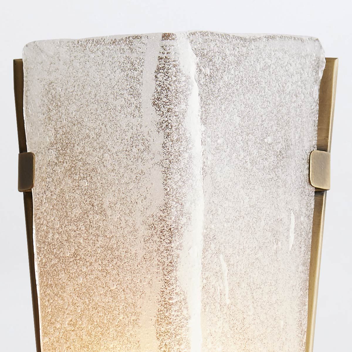 Arteriors Karina Wandleuchte 1-flammig in Antikmessing