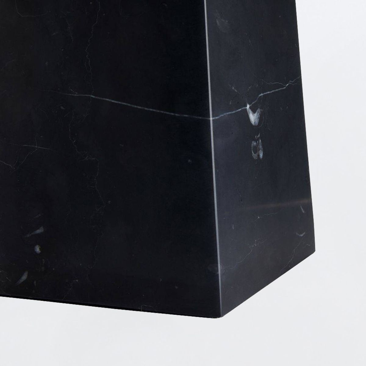 Arteriors Osbert Tischleuchte 2-flammig in englische Bronze