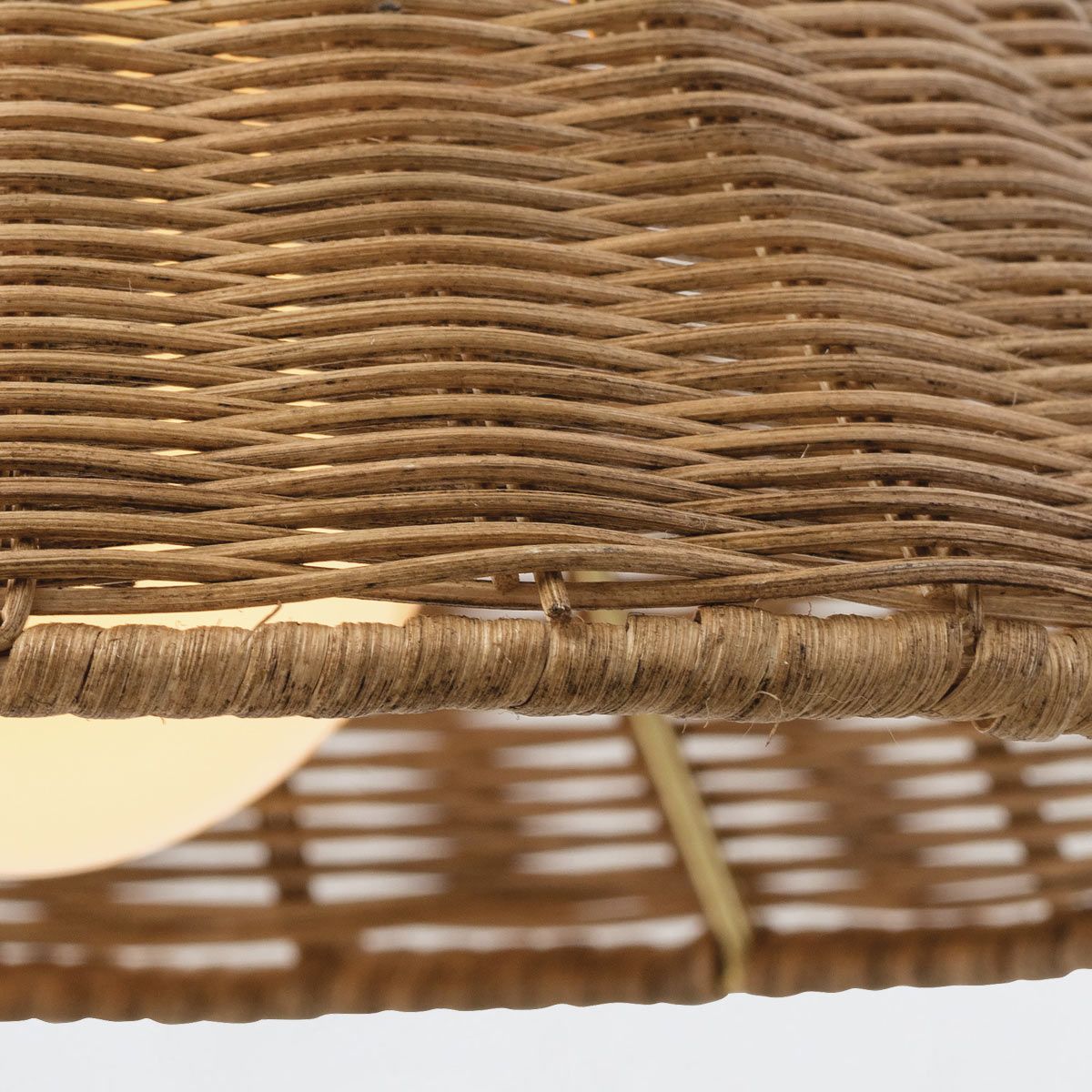 Arteriors Padma Wandleuchte 1-flammig in Antikmessing
