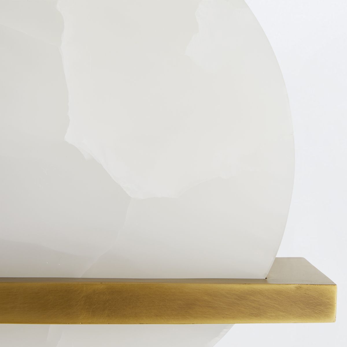 Arteriors Savion Wandleuchte 1-flammig in Antikmessing