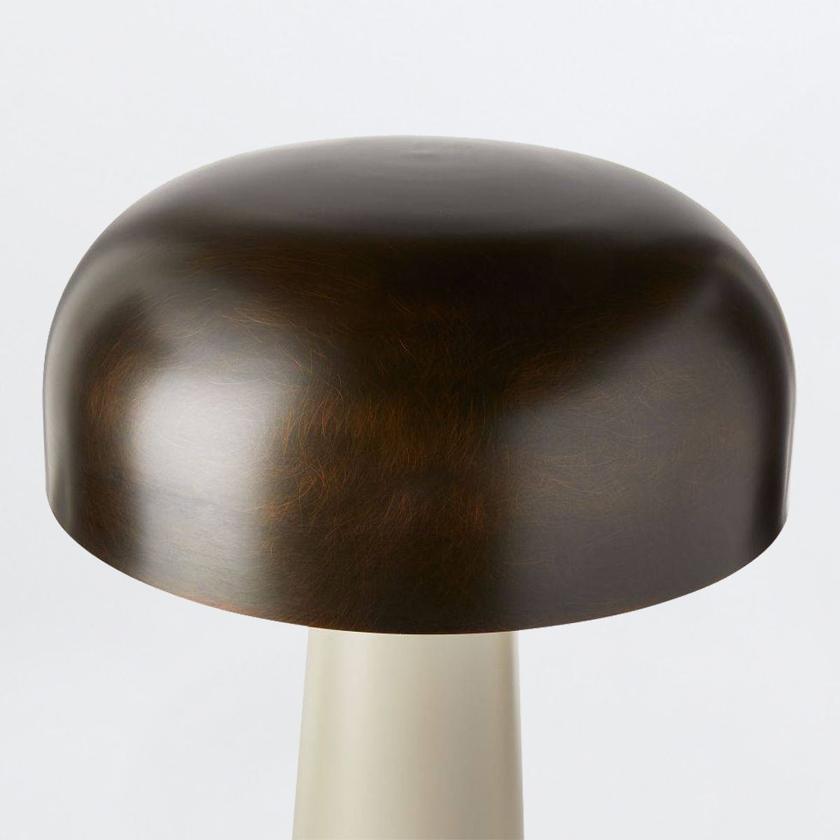 Arteriors Williams Tischleuchte 2-flammig in englische Bronze und Taupe