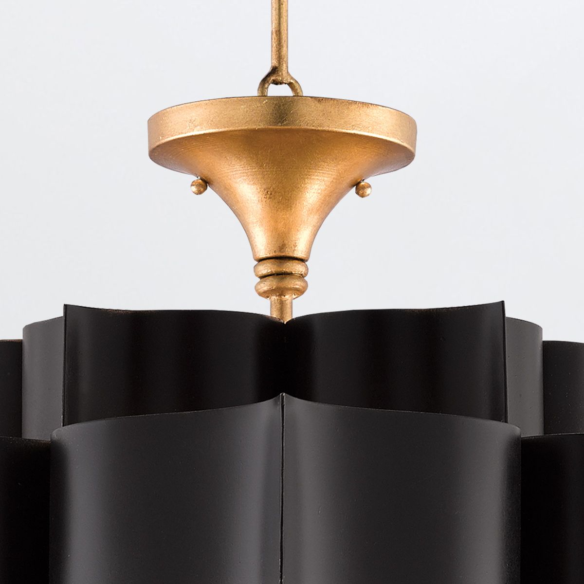 Currey & Company – Grand Lotus Kronleuchter 6-flammig Schwarz/Gold