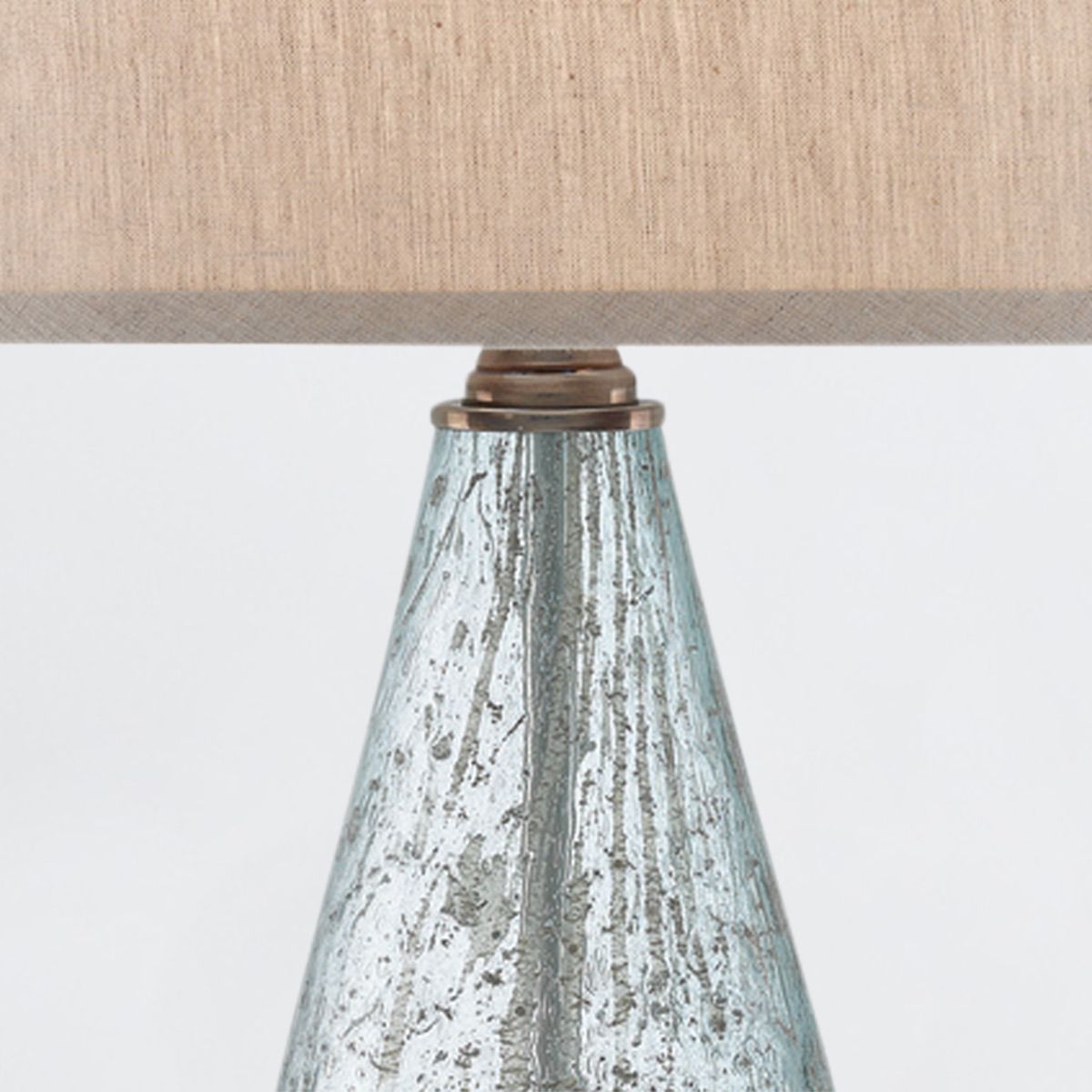 Currey & Company – Optimist Tischleuchte 1-flammig Blau