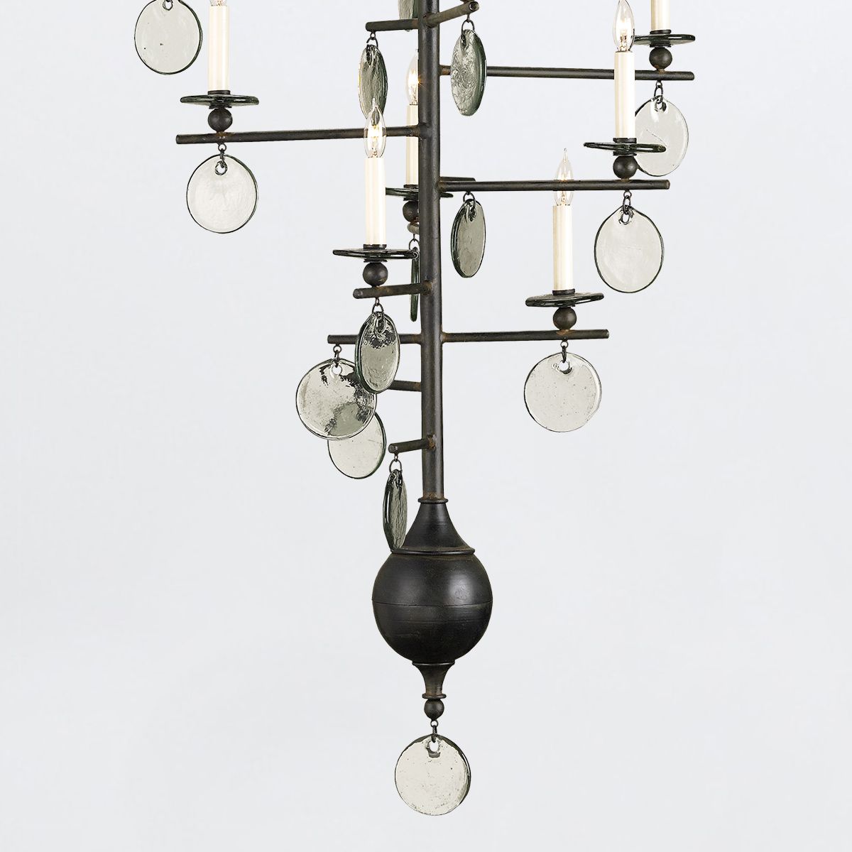 Currey & Company – Sethos Kronleuchter 12-flammig Old Iron